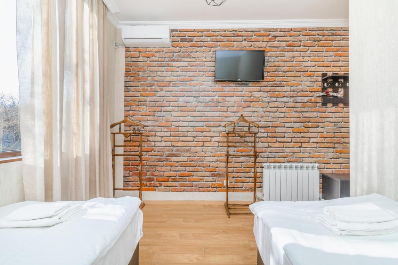 Khvamli 2002 Hotel Tsageri Eksteriør billede