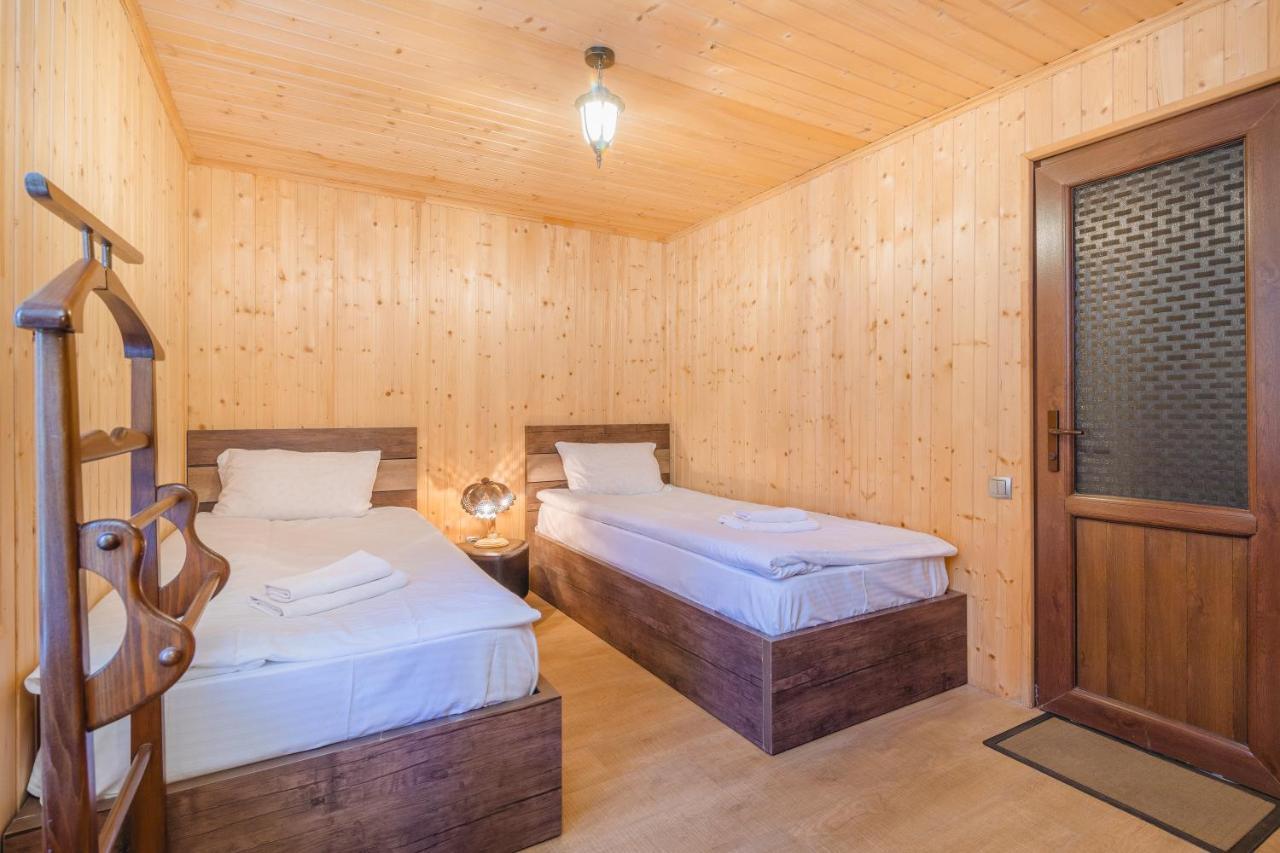 Khvamli 2002 Hotel Tsageri Eksteriør billede